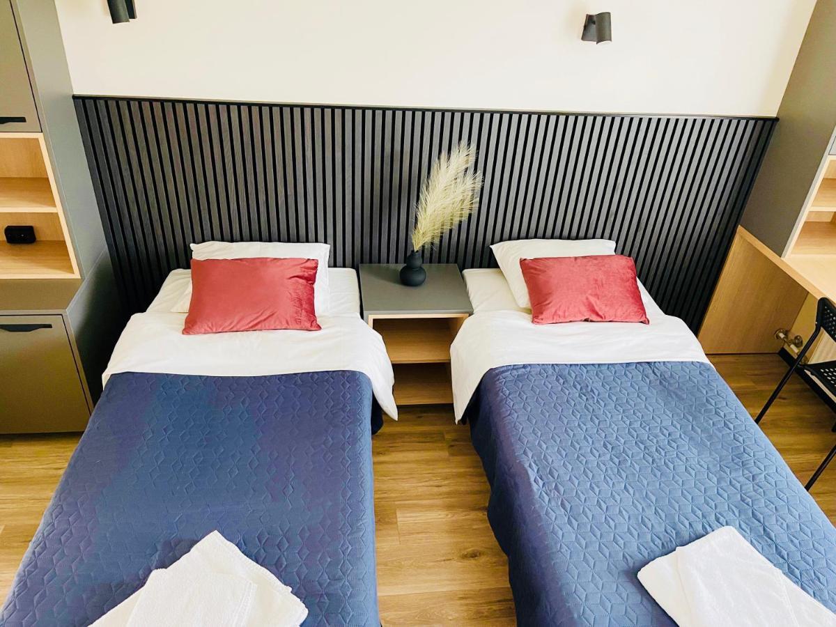 Hotel Vesiroos Пярну Екстер'єр фото