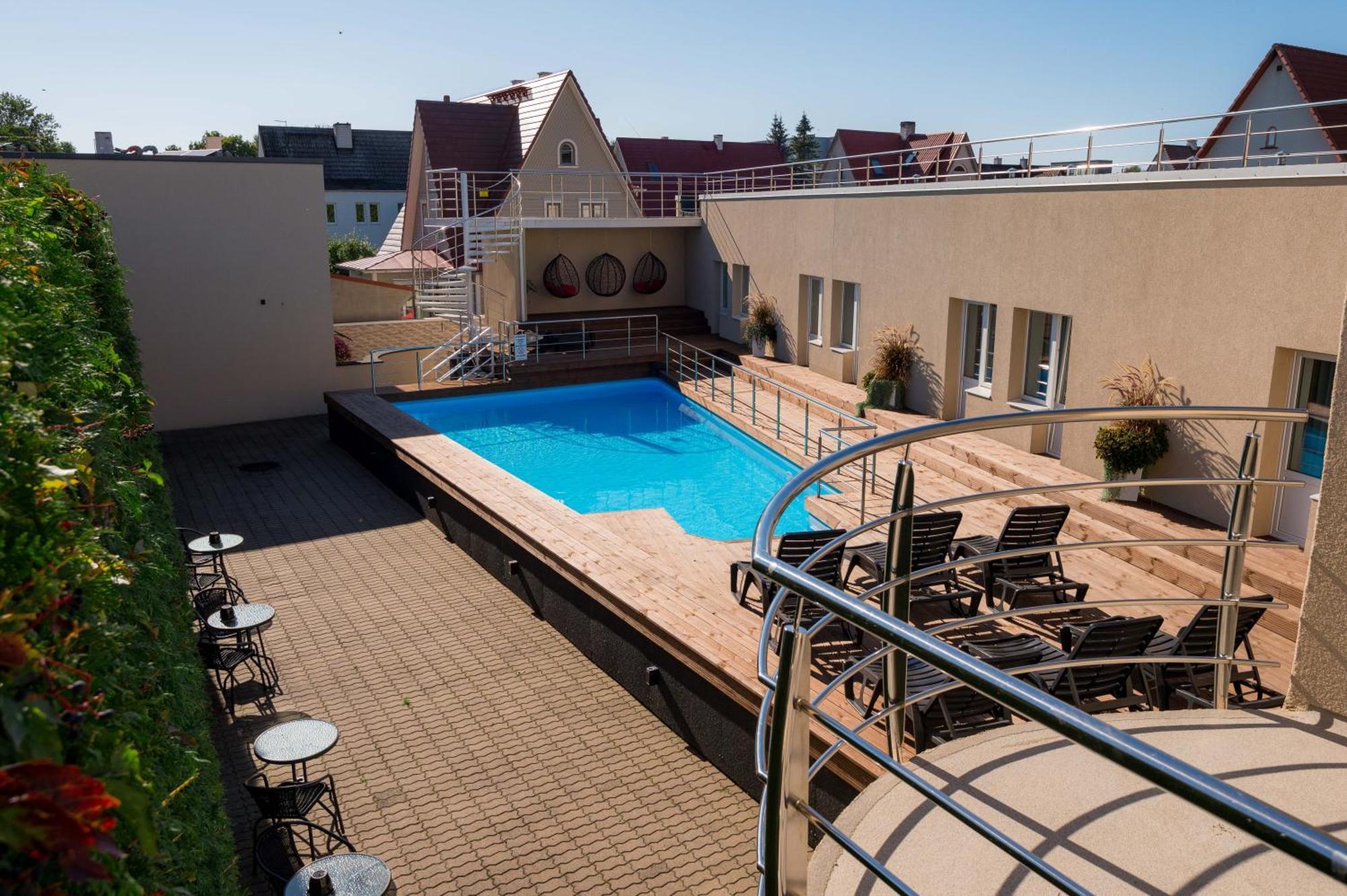 Hotel Vesiroos Пярну Екстер'єр фото
